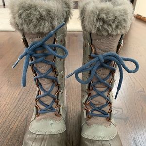 Sorel Joan of Arctic boots size 6 waterproof
